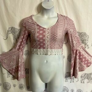 Ladies small Poly Esther mauve pink paisley print long bell sleeve crop top lace